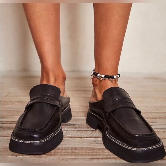 Free People Lilith Loafer Mules slip on black 40 / 10 NEW - Picture 1 of 4